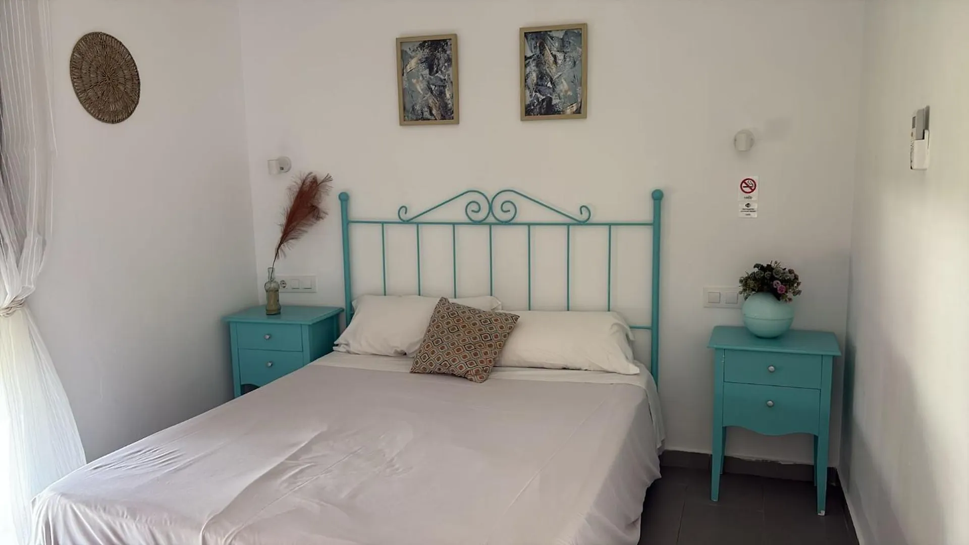 Hotel Barbate Rooms Olehousing